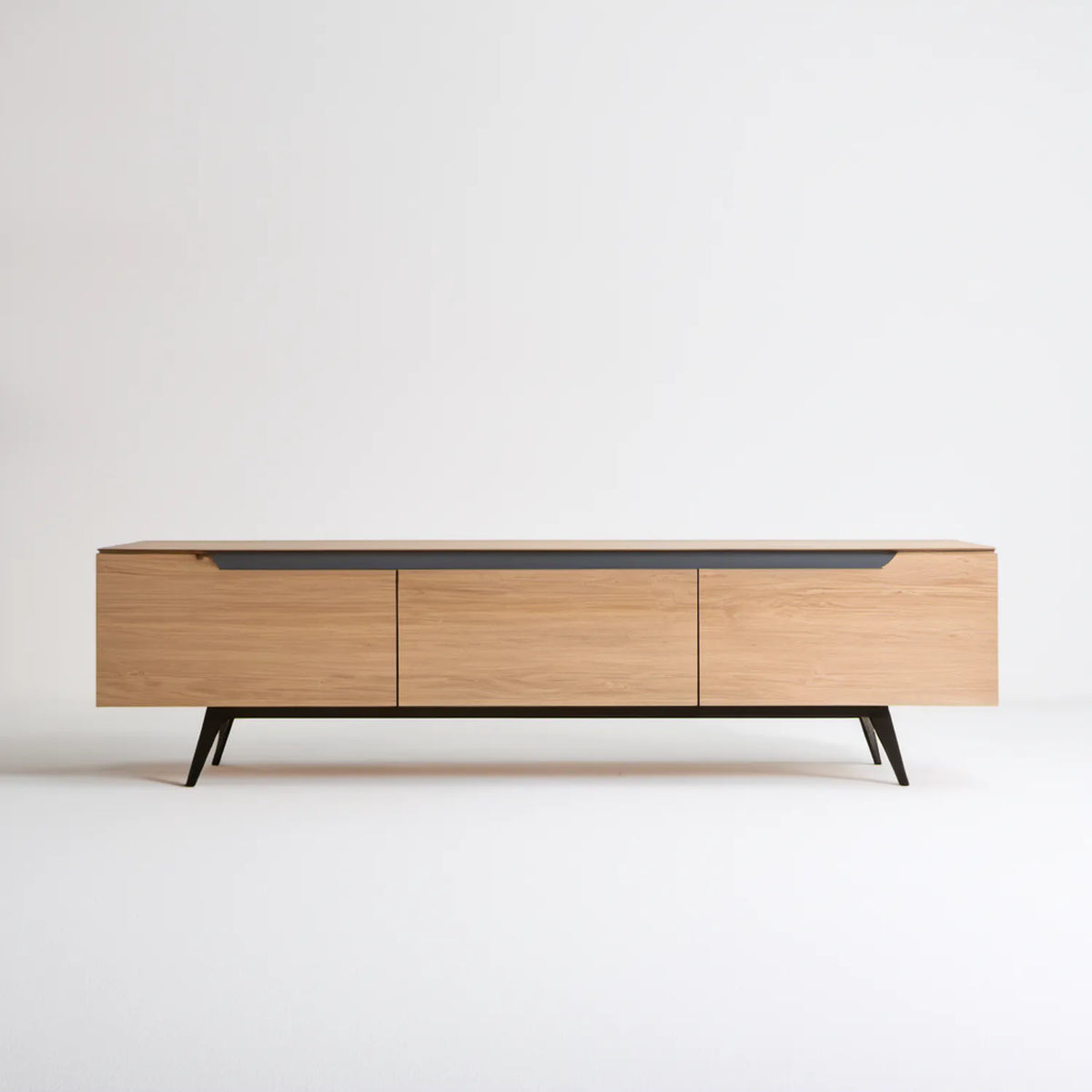 Szafka RTV z litego dębu 180 x 40 x 55 cm, naturalny dąb/czarny