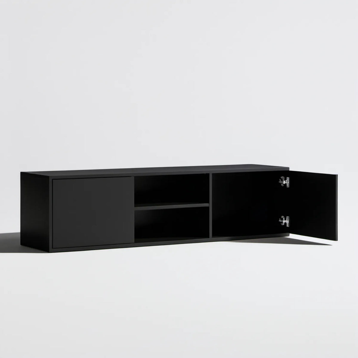 Czarna szafka RTV 140 × 40 × 45 cm z płyty laminowanej